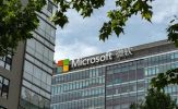 Microsoft xem xét luân chuyển nhân sự các nhóm AI Trung Quốc