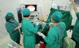 Thực hiện thành công kỹ thuật tán sỏi niệu quản ngược dòng tại Trung tâm Y tế huyện Si Ma Cai