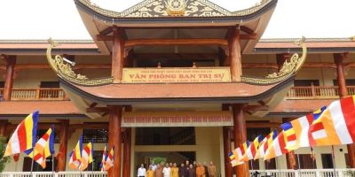 Gia Lai: Chúc mừng Ban Trị sự Giáo hội Phật giáo Việt Nam tỉnh nhân Đại lễ Phật đản Phật lịch 2568