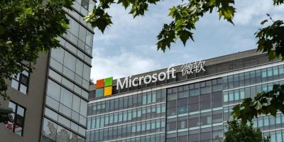 Microsoft xem xét luân chuyển nhân sự các nhóm AI Trung Quốc