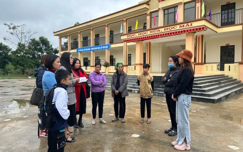 Cô giáo bị học sinh tấn công hội đồng: Ngành giáo dục Tuyên Quang xử lý thế nào?