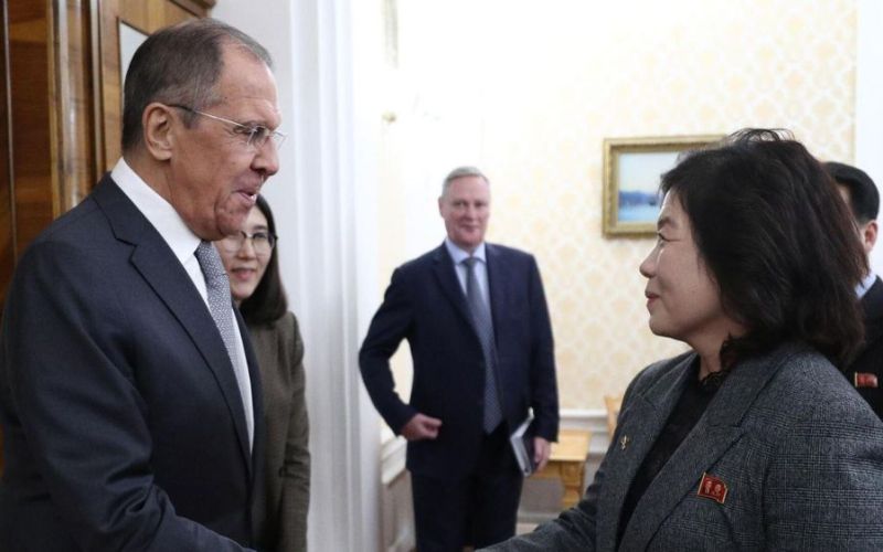 Giới chuyên gia bình luận về chuyến thăm Nga của phái đoàn Triều Tiên