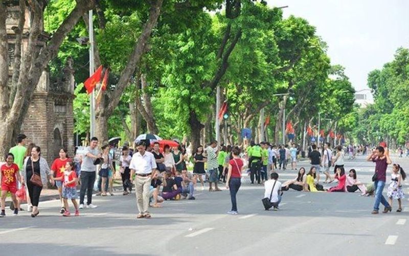 Hà Nội tạm cấm tổ chức sự kiện du lịch, thể thao, ẩm thực có tính chất thương mại ở phố đi bộ hồ Gươm