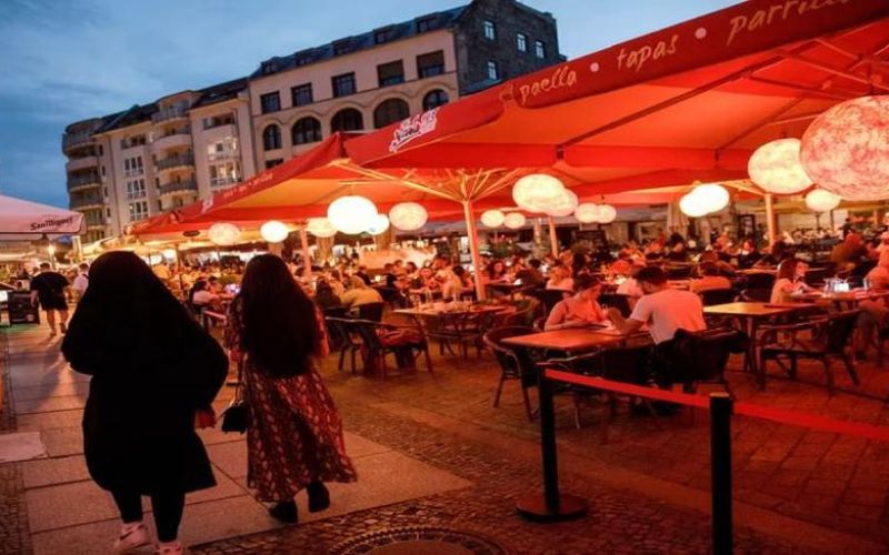 Hàng chục nghìn nhà hàng Đức bên bờ phá sản