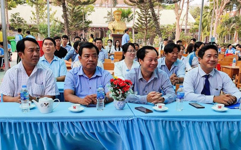 1.000 học sinh huyện Phú Tân tham gia hoạt động chuyên đề thư viện chủ đề 'pháp luật và đời sống'
