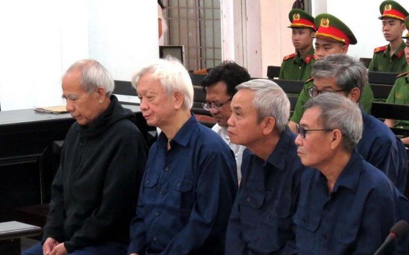 9 cựu quan chức tỉnh Khánh Hòa bị phạt từ 1,5 – 5 năm tù