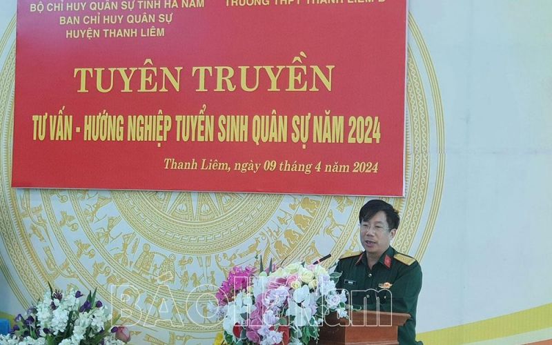 Ban CHQS huyện Thanh Liêm phối hợp tư vấn tuyển sinh quân sự năm 2024