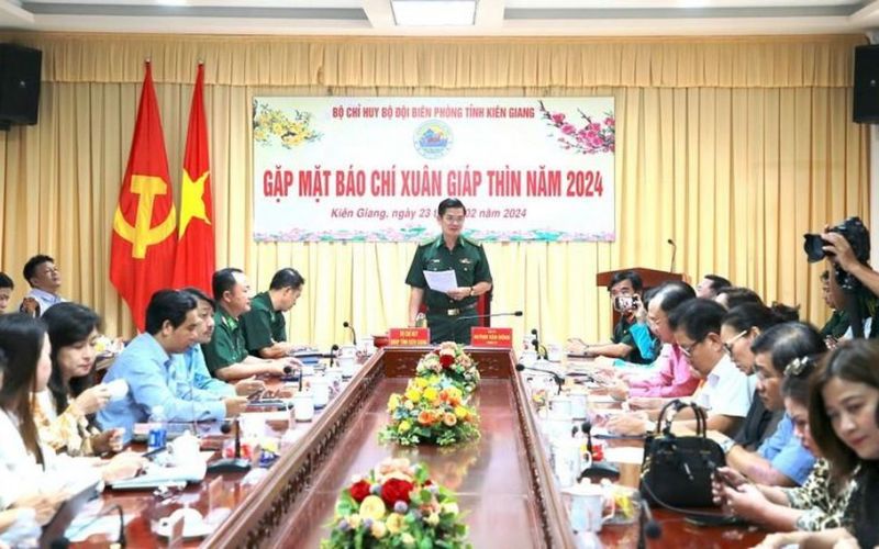 Bộ đội Biên phòng tỉnh Kiên Giang tổ chức trao giải hai cuộc thi về Biên phòng