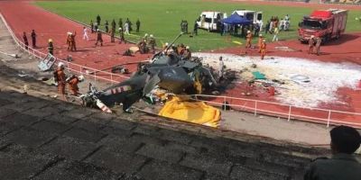 Clip: 2 trực thăng quân sự va vào nhau khiến 10 người thiệt mạng