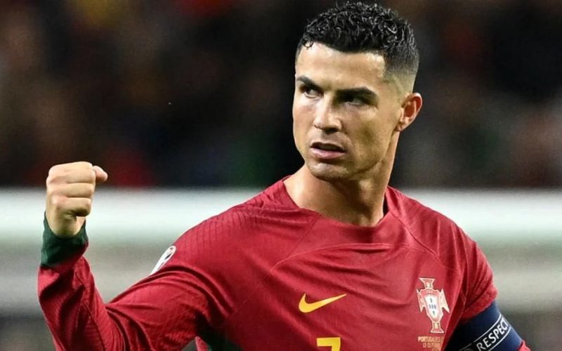 Cristiano Ronaldo - Cầu thủ ra sân nhiều nhất trong thế kỷ 21