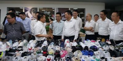 Cuộc làm việc quan trọng tháo gỡ khó khăn cho ngành da giày Việt Nam