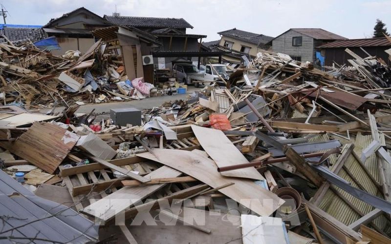 Động đất tại Nhật Bản: Ban bố cảnh báo sơ tán sau động đất kèm sóng thần
