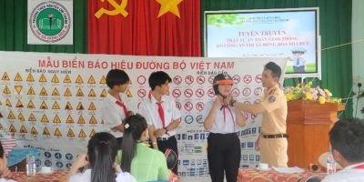 Đông Hòa: Tuyên truyền pháp luật về an toàn giao thông đến giáo viên và học sinh