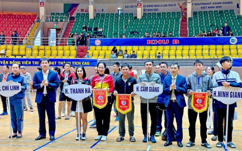 Gần 170 vận động viên tham gia Giải vô địch Cầu lông tỉnh Hải Dương