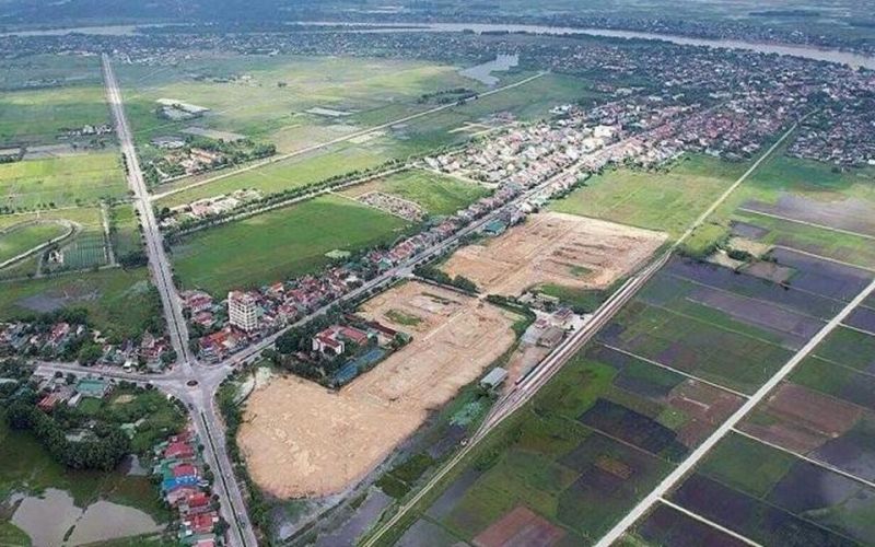 Kiểm tra hoạt động xây dựng, cấp phép xây dựng và quản lý hành lang giao thông trên địa bàn huyện Đức Thọ