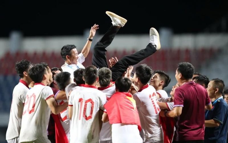 Lại hoãn V-League cho U-23 hội quân