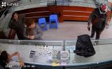 Nữ chủ tiệm vàng ở Phú Thọ kể lại giây phút đối mặt kẻ cướp cầm dùi cui điện