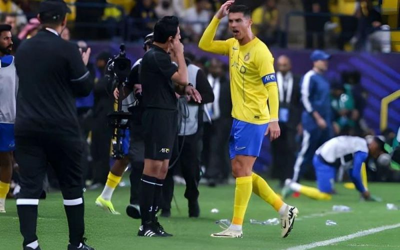Ronaldo lập kỳ tích trong ngày thảm bại của Al Nassr
