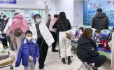 Thủ phạm đứng sau xu hướng gia tăng viêm phổi ở trẻ em tại nhiều nước