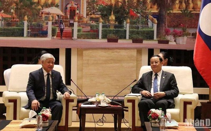 Thủ tướng Lào đánh giá cao kết quả hợp tác giữa hai tổ chức Mặt trận hai nước Việt Nam và Lào