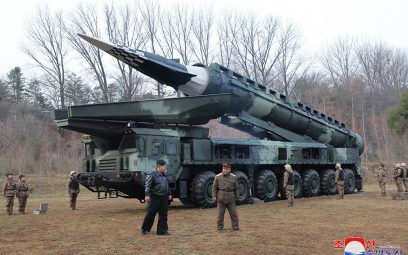 Triều Tiên phóng thử thành công tên lửa đạn đạo tầm trung mới mang đầu đạn siêu vượt âm